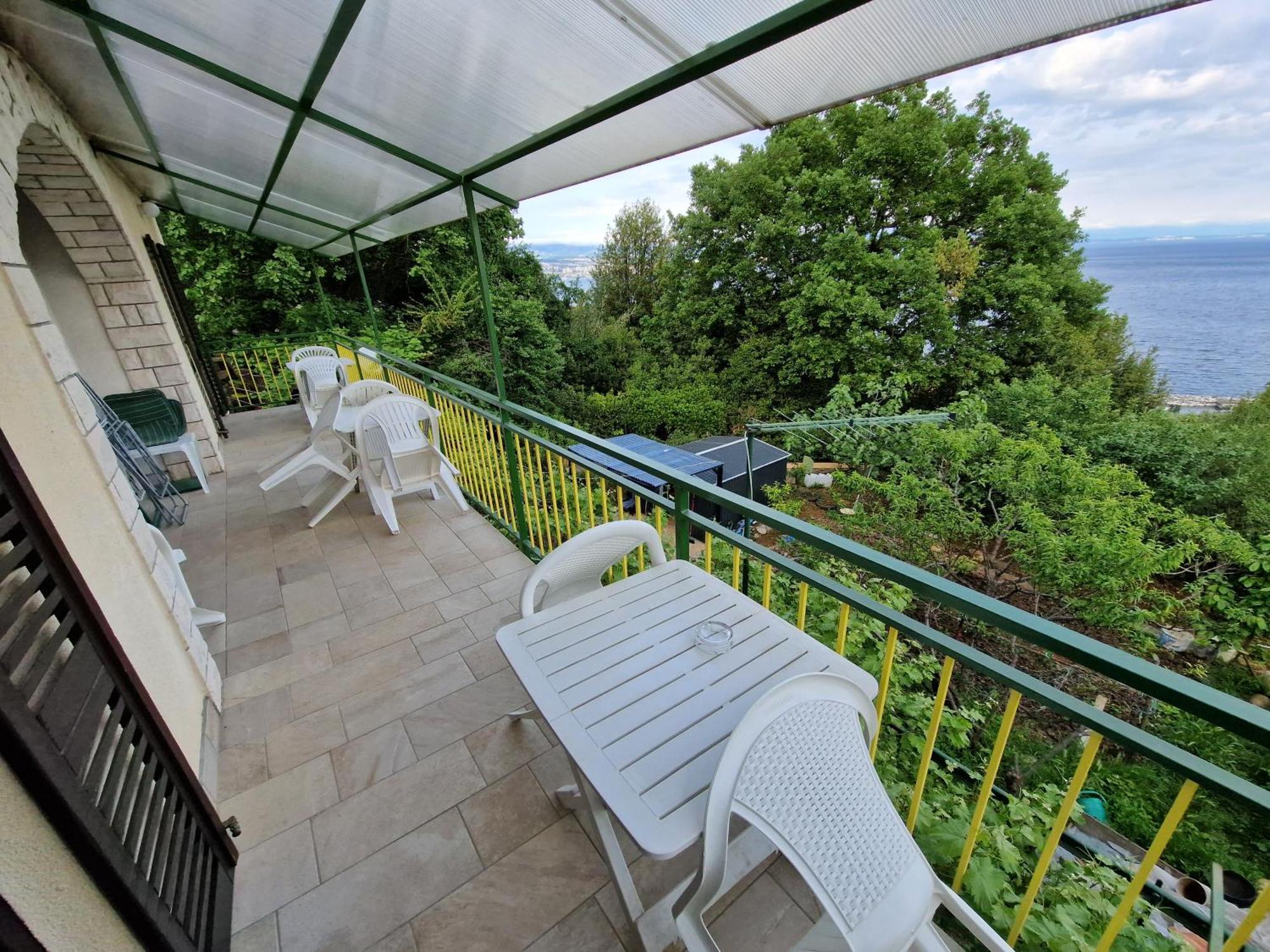 Apartments Zlatko Ičići 部屋 写真